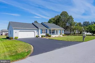 704 17th St, Grottoes, VA 24441 - Photo 2