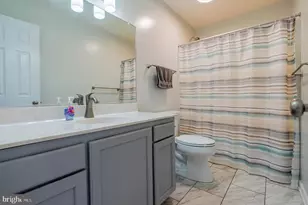 704 17th St, Grottoes, VA 24441 - Photo 32