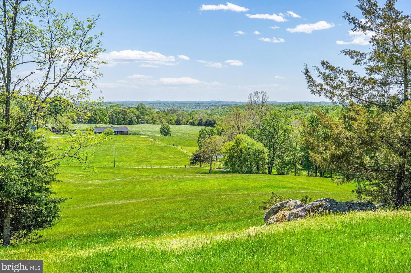 75 Battle Mountain Rd, Viewtown, VA 20106-4341