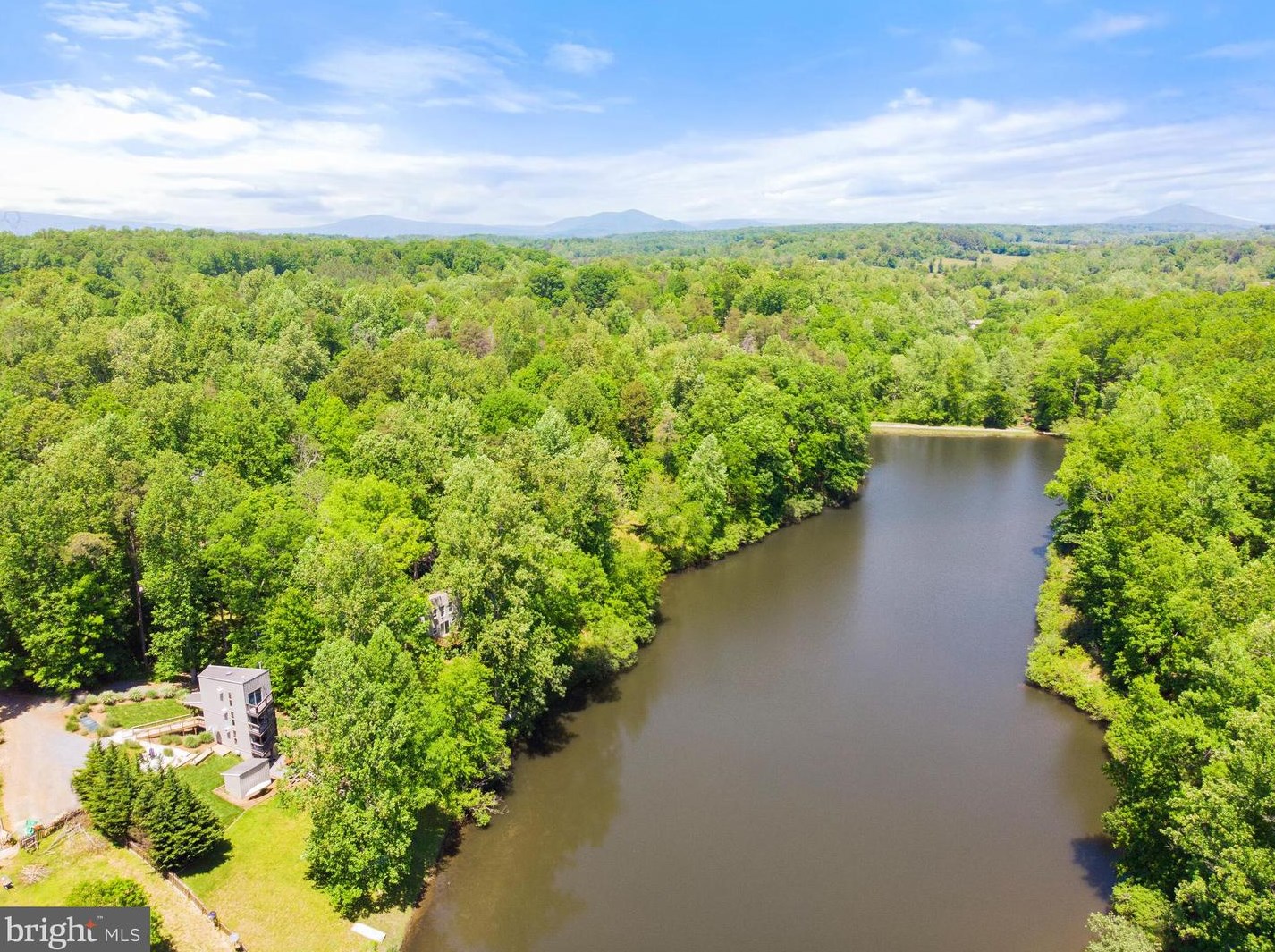 306 Pine Dr, Viewtown, VA 20106