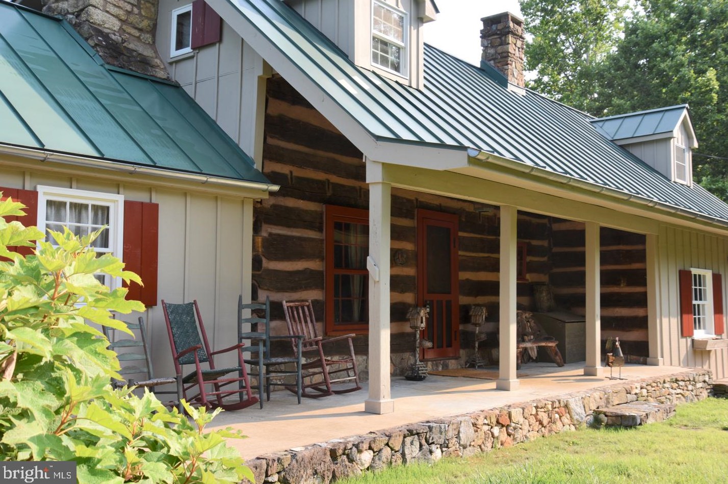 15 Laurel Mills Rd, Castleton, VA 22716