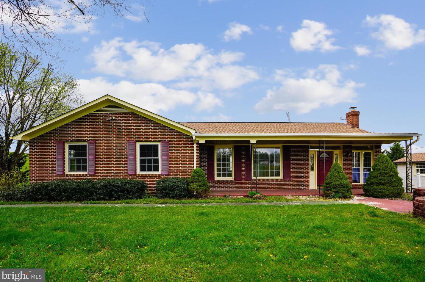 1503 Richmond Rd, Viewtown, VA 20106-4312