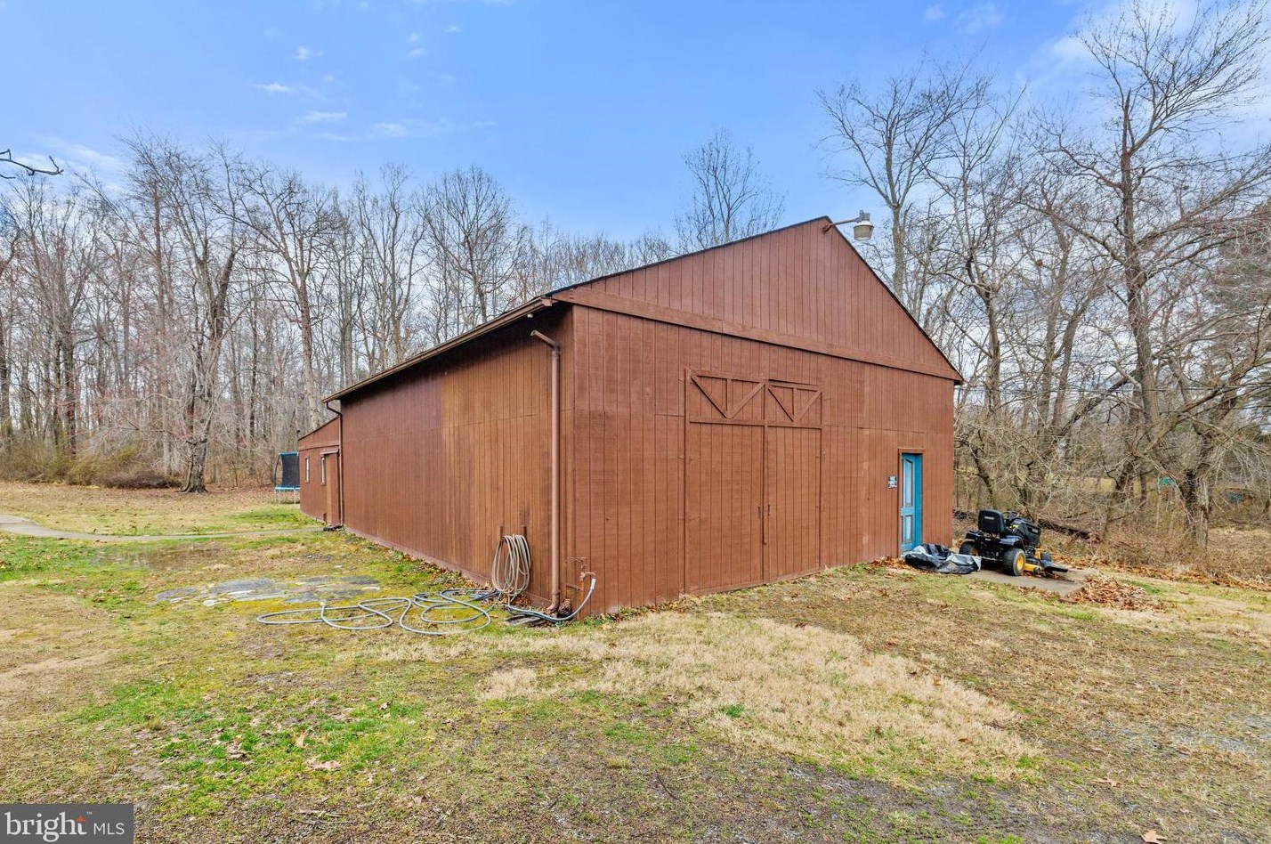 14607 Lee Hwy, Viewtown VA  20106-4108 exterior