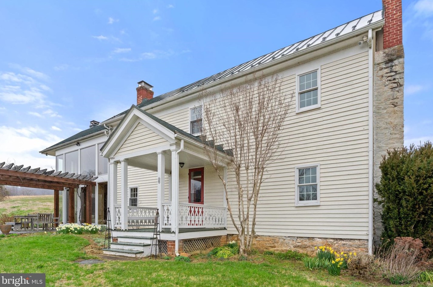 51 Sharp Rock Rd, Sperryville, VA 22740