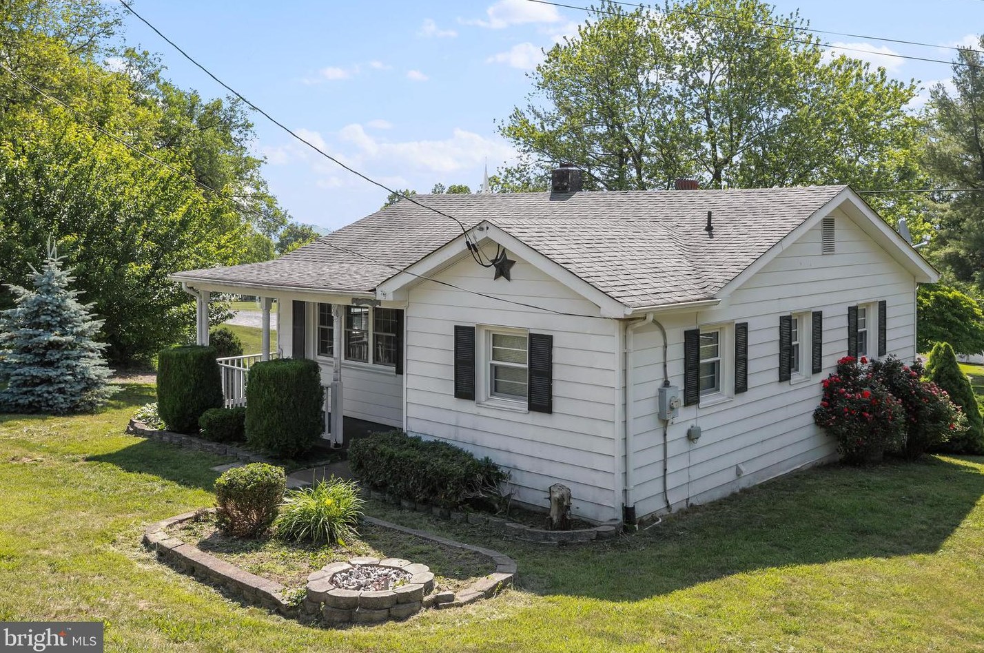 51 Waterfall Rd, Front Royal, VA 22623-2031