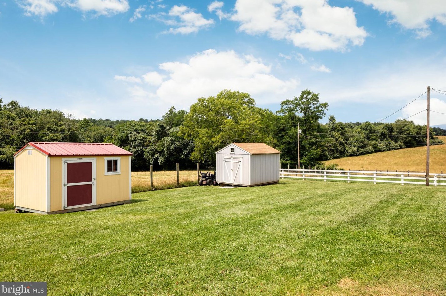 14560 Lee Hwy, Viewtown VA  20106-4103 exterior