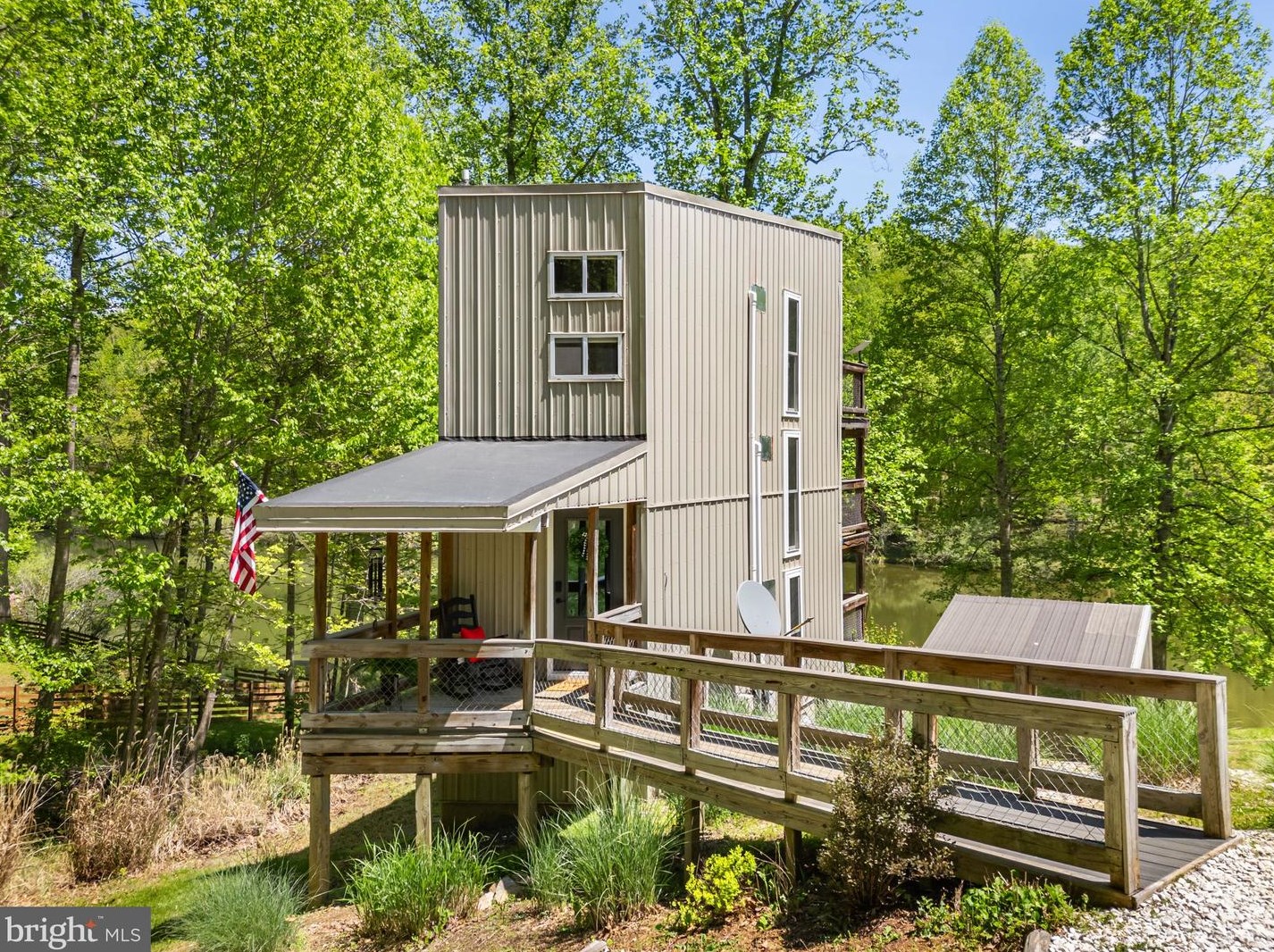 306 Pine Dr, Viewtown, VA 20106-9621