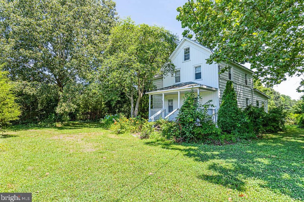 5471 Sharps Rd, Foneswood, VA 22572