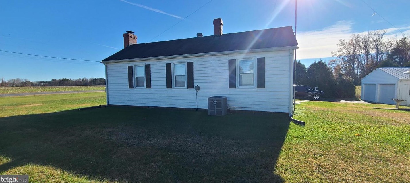 1789 Calvary Church Rd, Foneswood, VA 22572