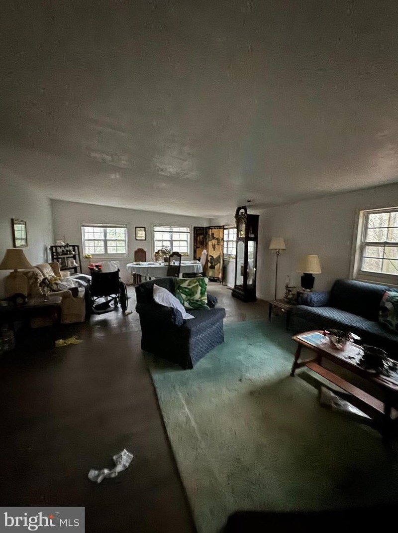 39 Pine Crest, Foneswood, VA 22572