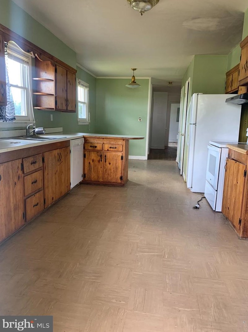 1807 Calvary Church Rd, Foneswood VA  22572-3913 exterior