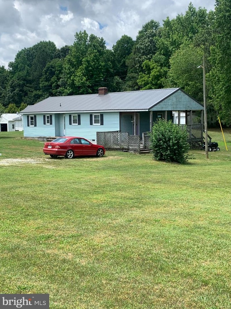 1807 Calvary Church Rd, Foneswood VA  22572-3913 exterior