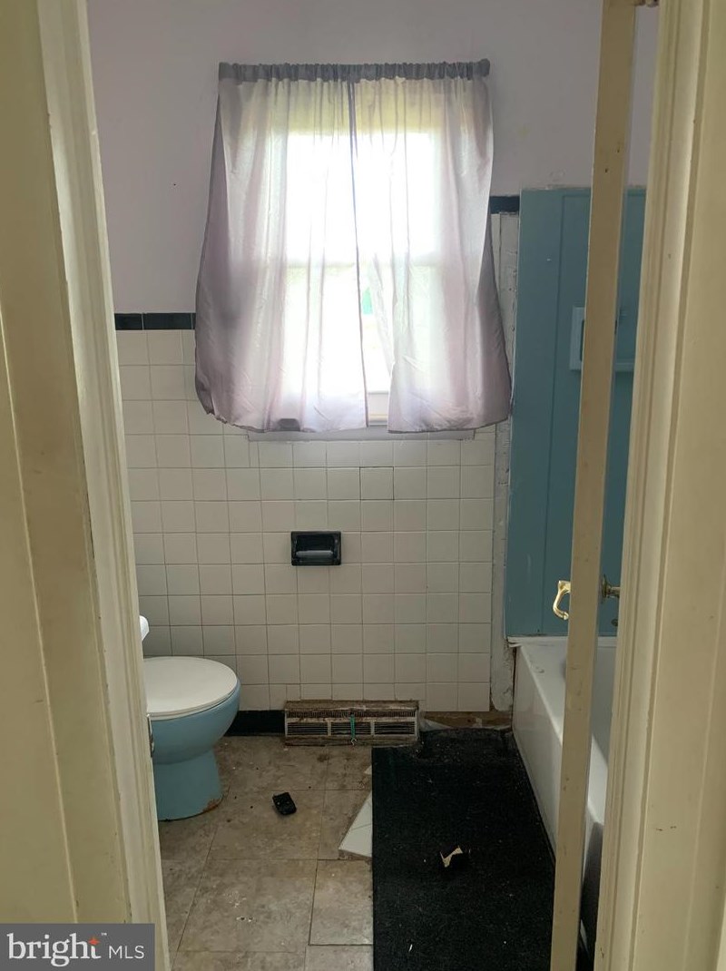 1807 Calvary Church Rd, Foneswood VA  22572-3913 exterior