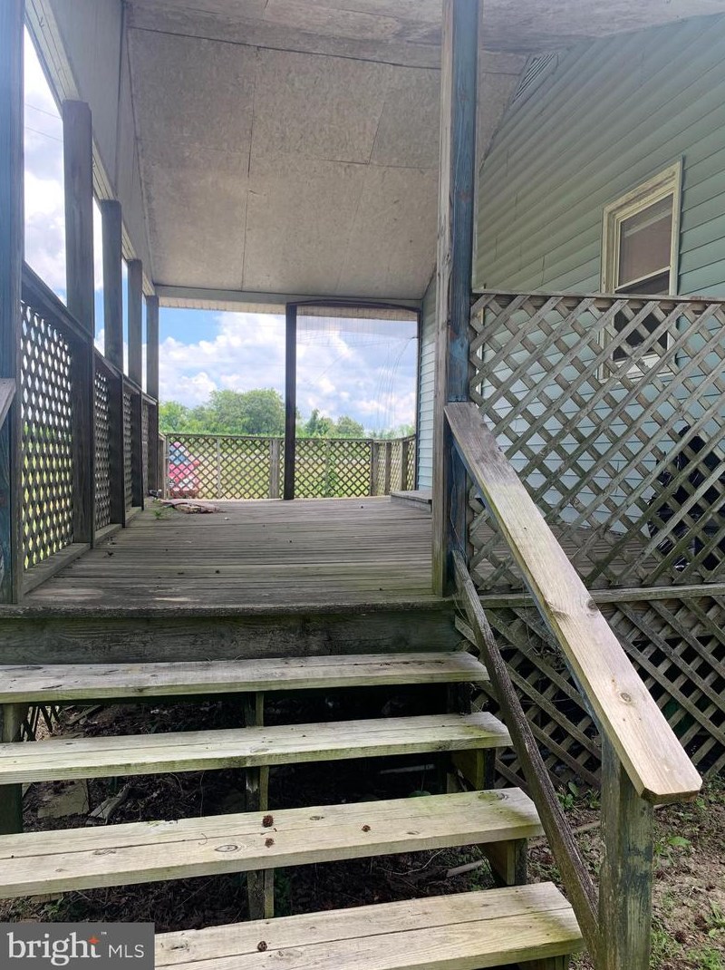 1807 Calvary Church Rd, Foneswood VA  22572-3913 exterior