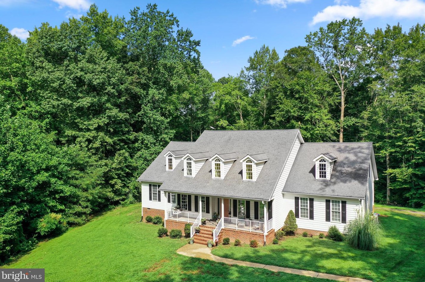 2453 County Bridge Rd, Foneswood, VA 22572