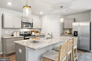 17 River Oak Dr, Staunton, VA 24401 - Photo 2