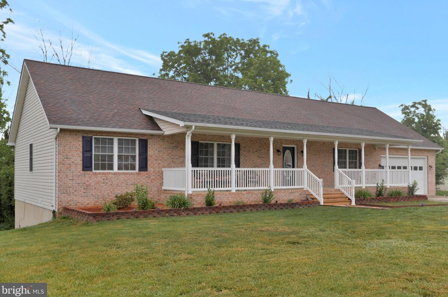 746 Stonecrest Dr, Woodstock, VA 22664