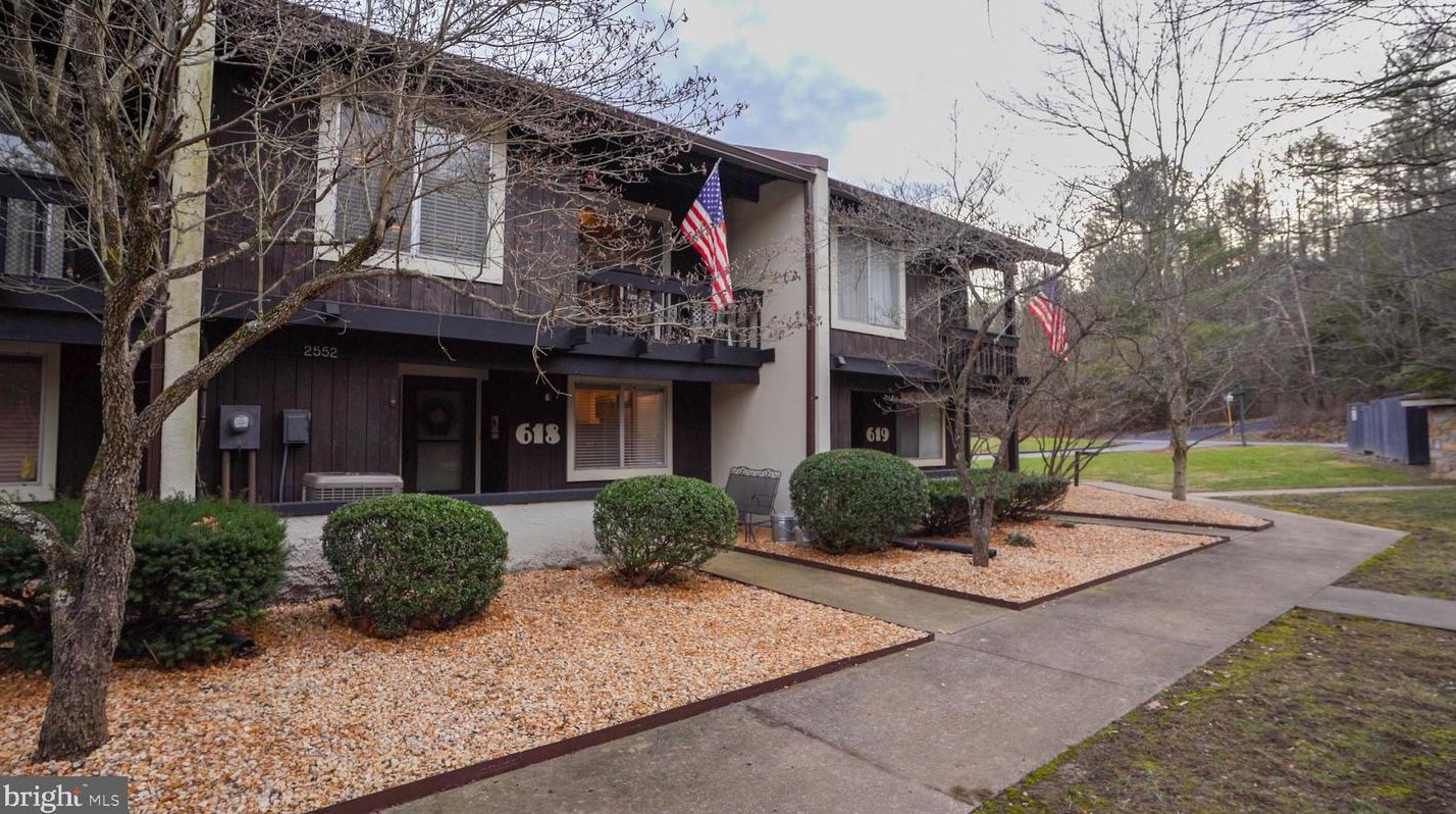 2552 Fairway Dr, Basye, VA 22810