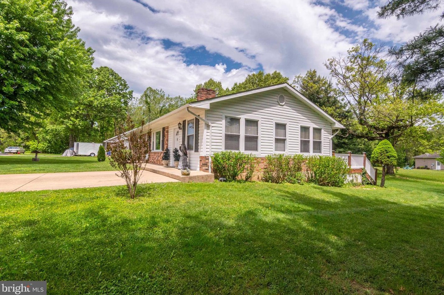54 Molineau Rd, Edinburg, VA 22824