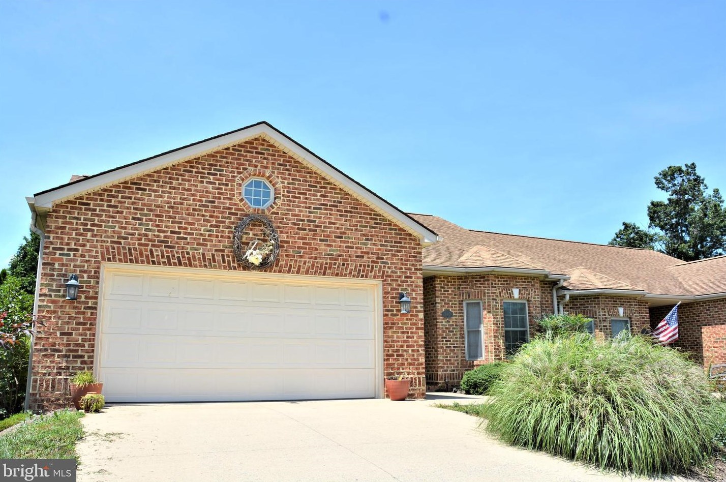 140 Donna Dr, Woodstock, VA 22664