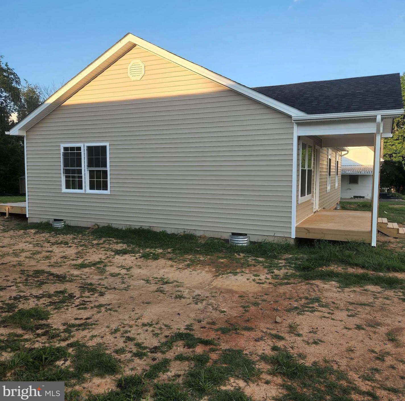 192 Craig St, Mount Jackson, VA 22842-9767