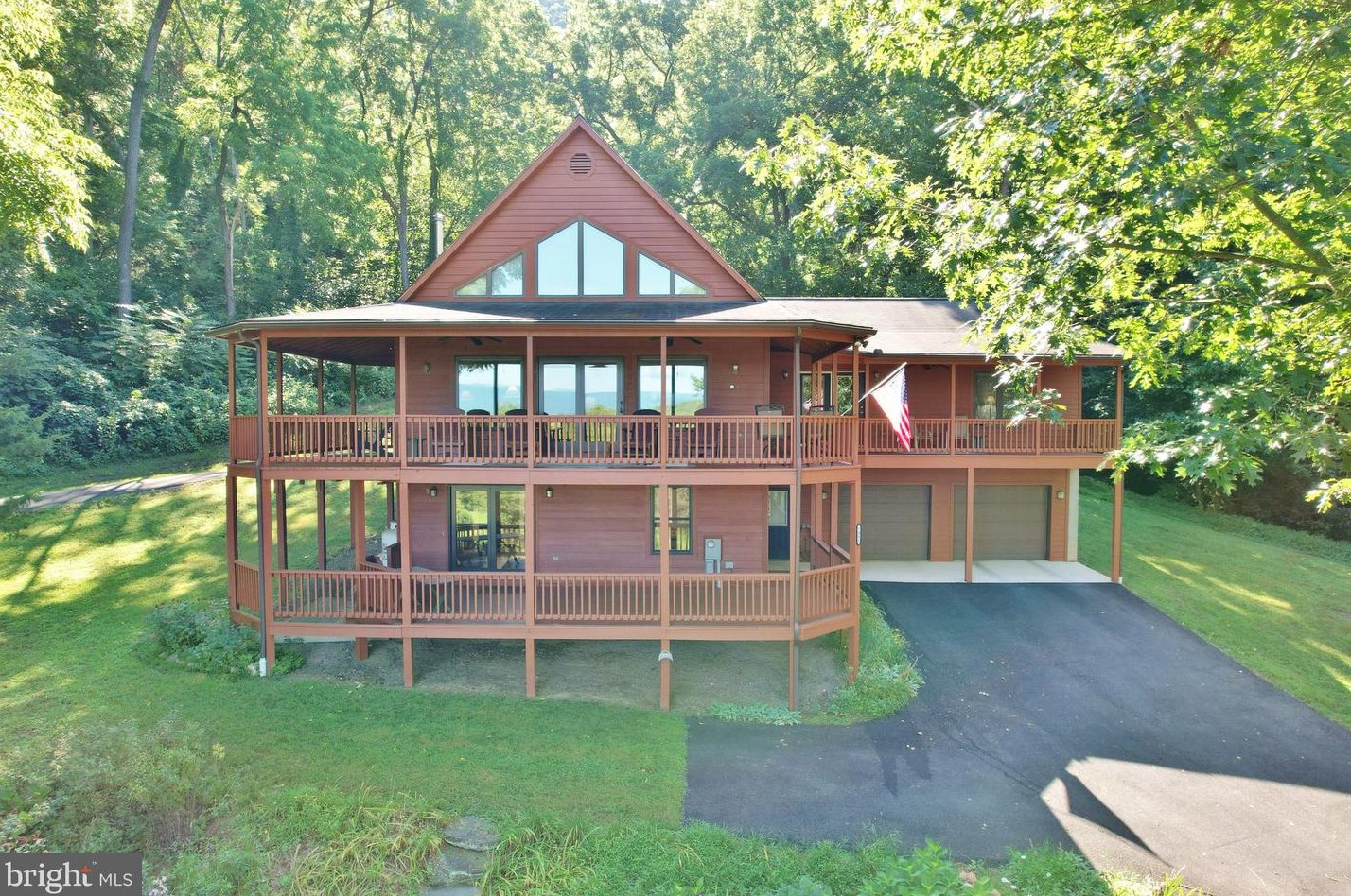1400 Hickory Ln, Woodstock, VA 22664