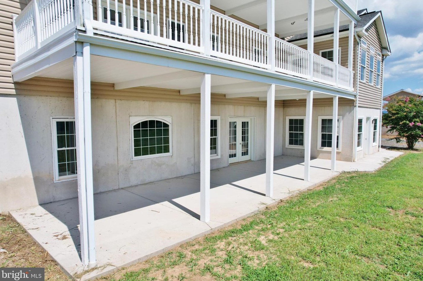 1252 Rittenour Rd, Edinburg, VA 22824
