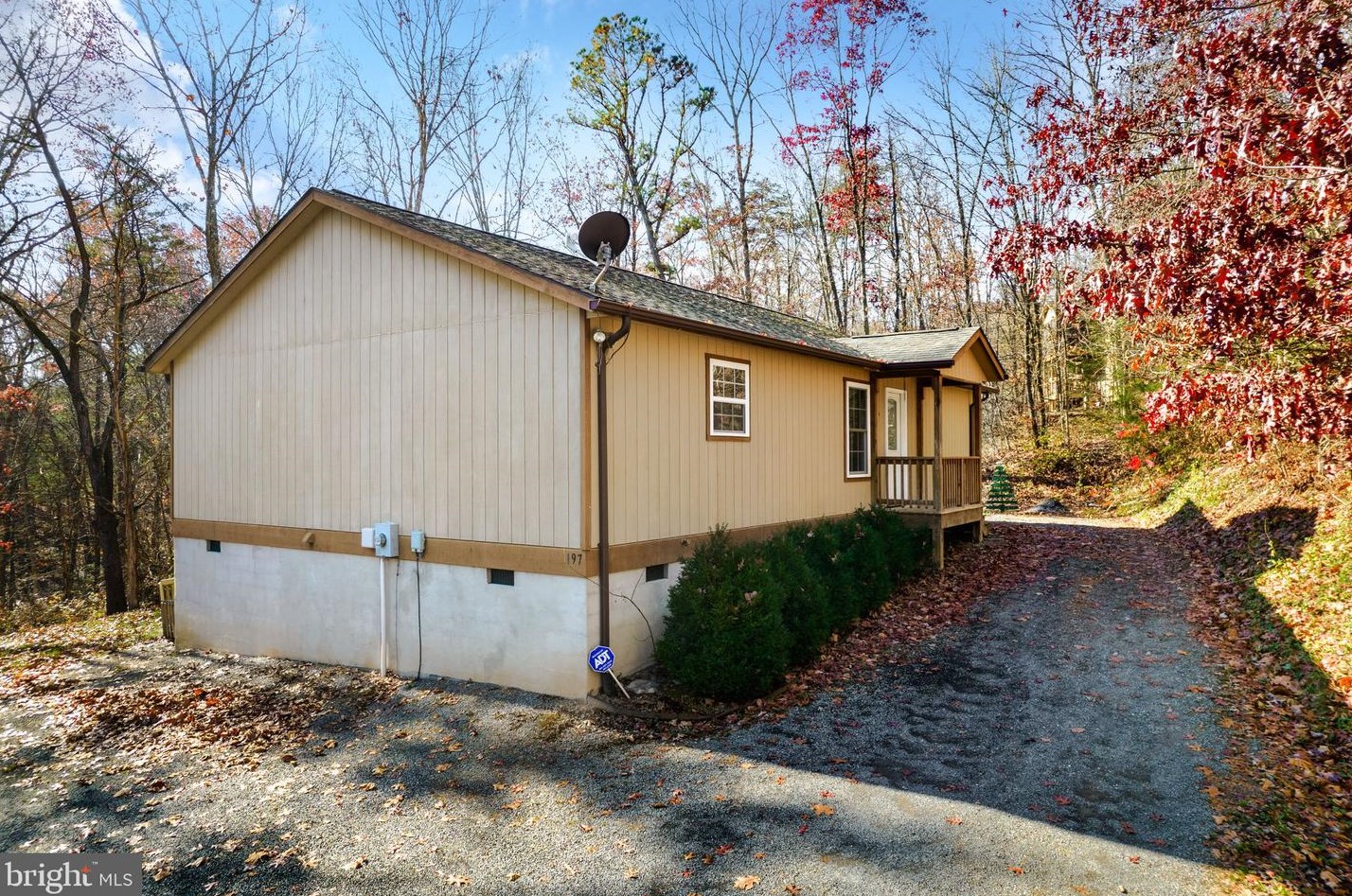 197 Willow Ln, Mount Jackson, VA 22842