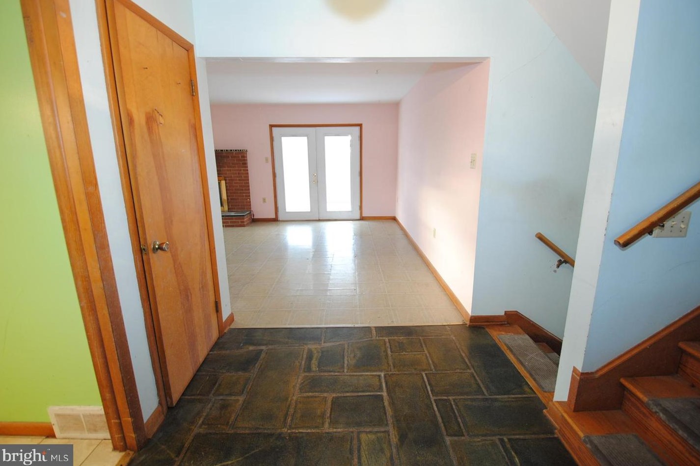 212 Hisey Ave, Woodstock, VA 22664