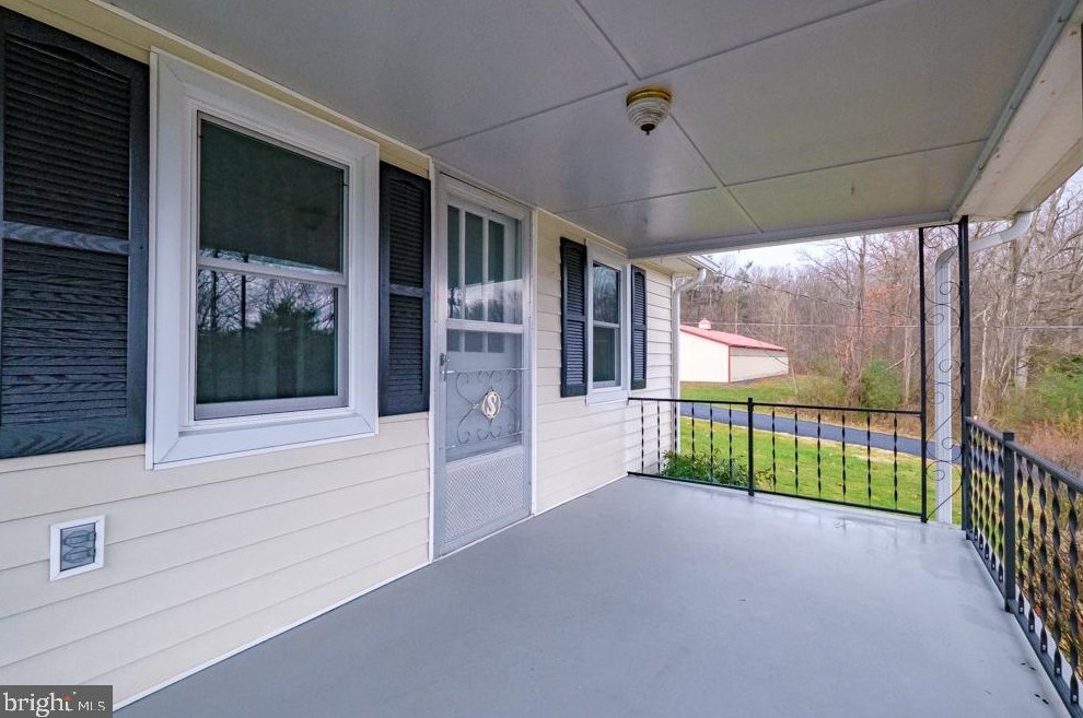 12 2nd St, New Market, VA 22844