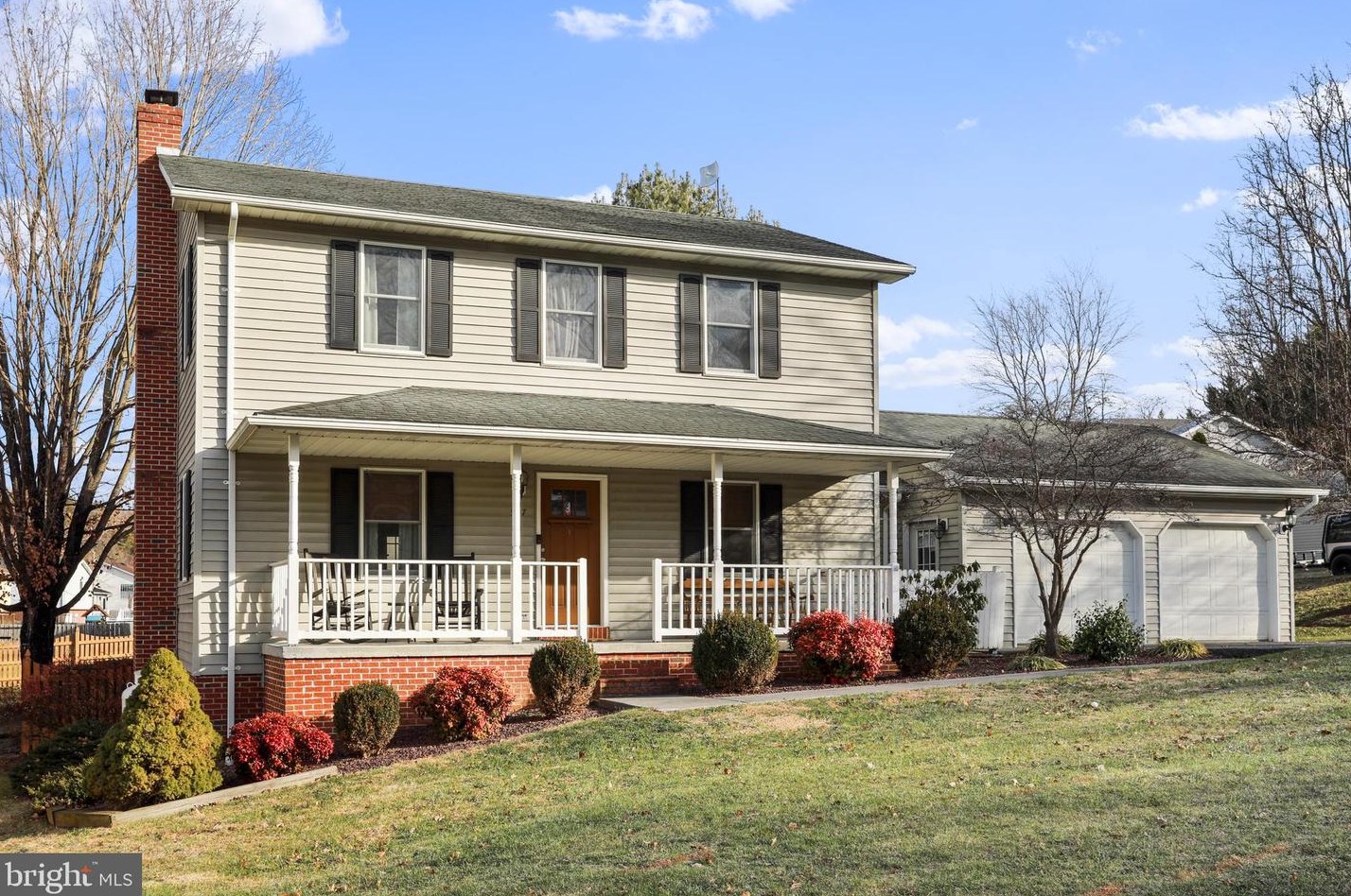 567 Virginia St, Strasburg, VA 22657