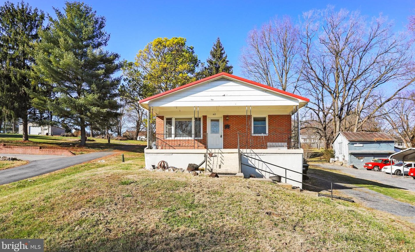 412 Massanutten Heights, Woodstock, VA 22664