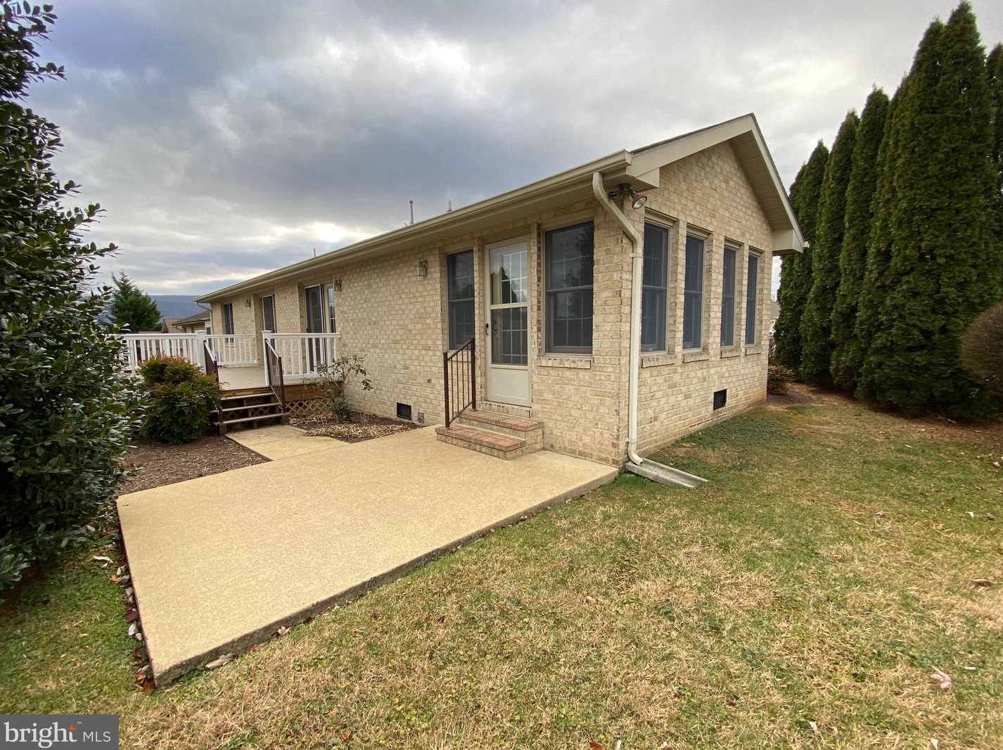 210 Kim Ct, Woodstock, VA 22664