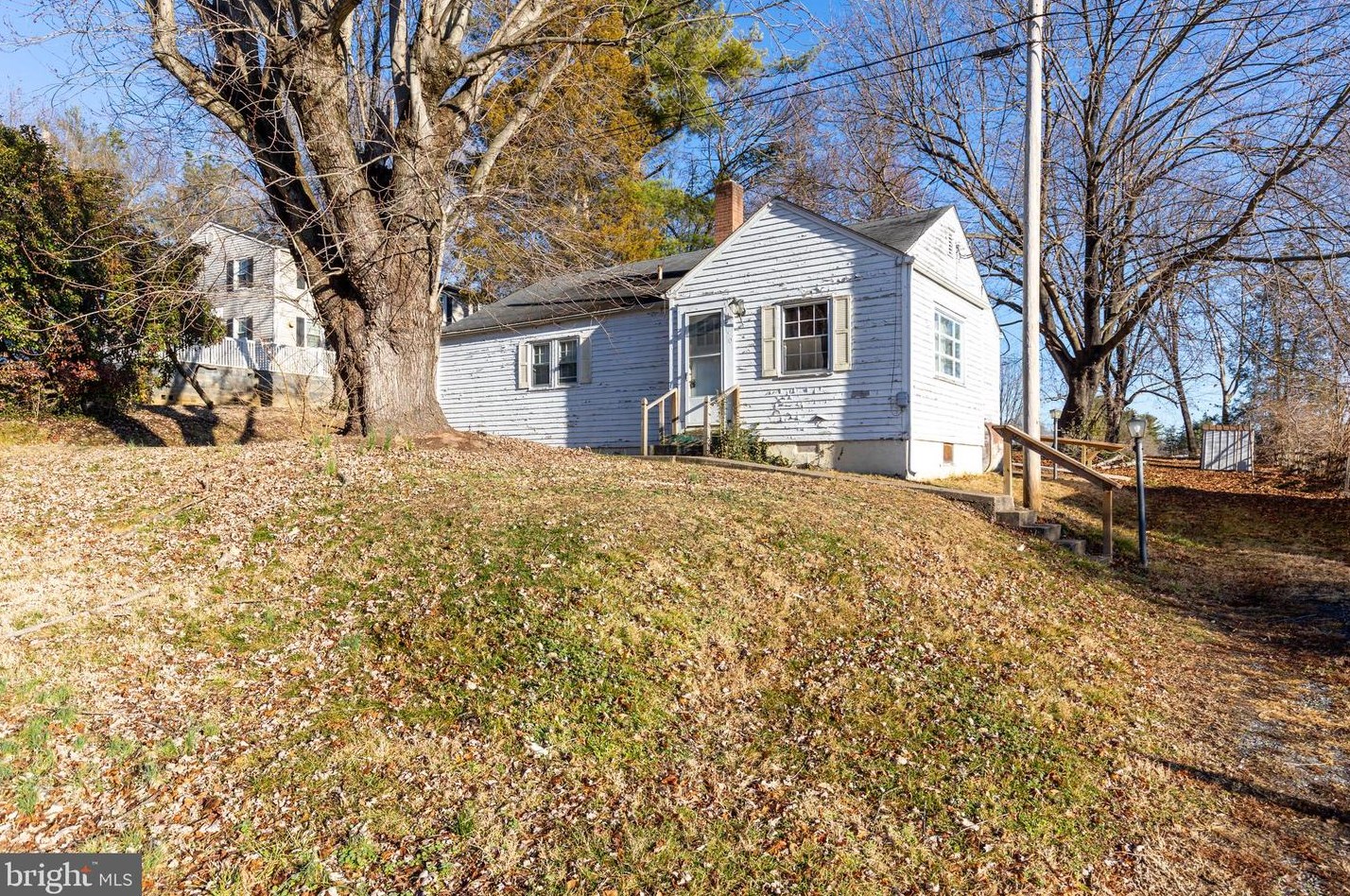 120 Bowman Ave, Woodstock, VA 22664