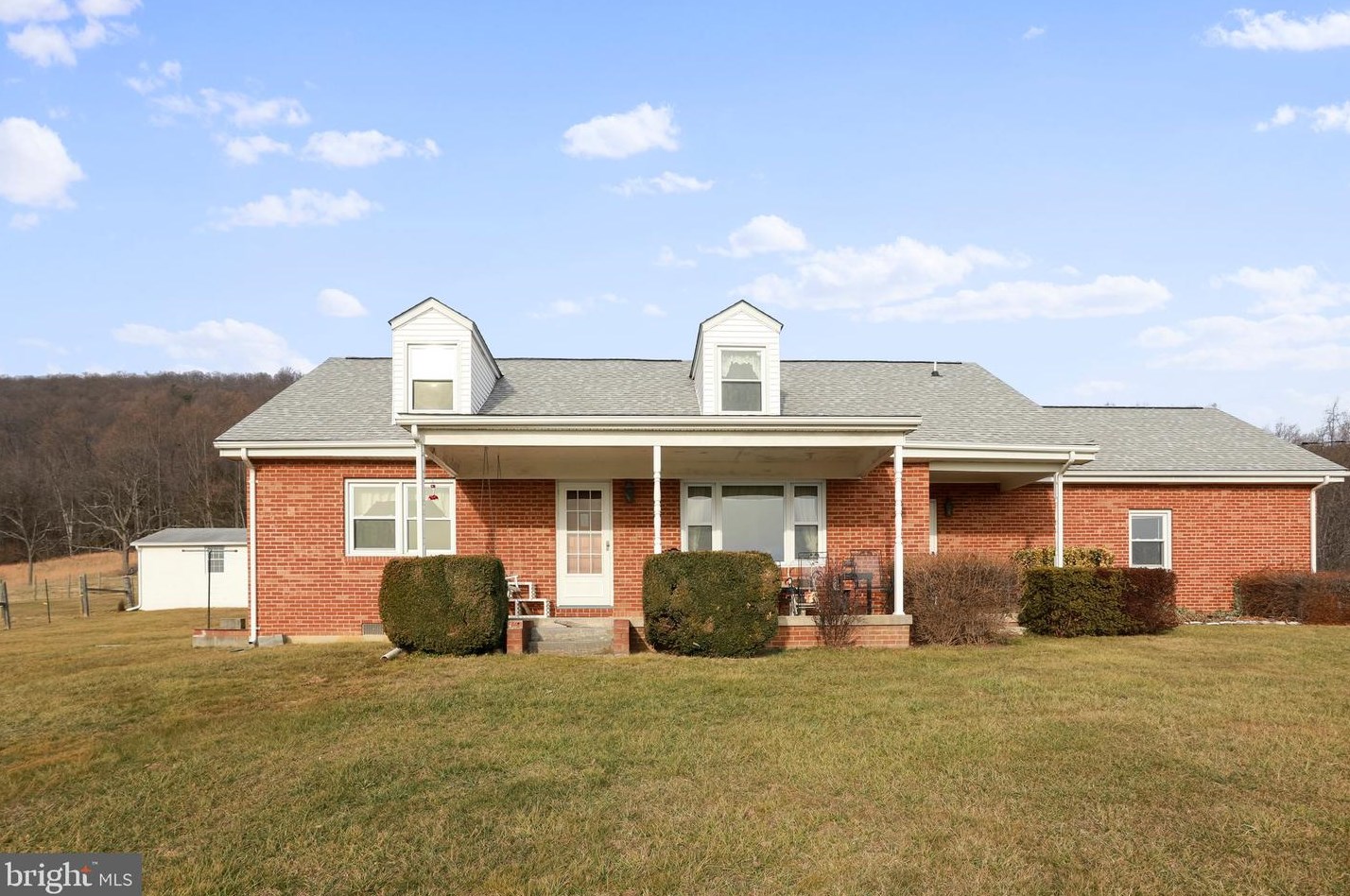 1067 Cottontown Rd, Strasburg, VA 22657
