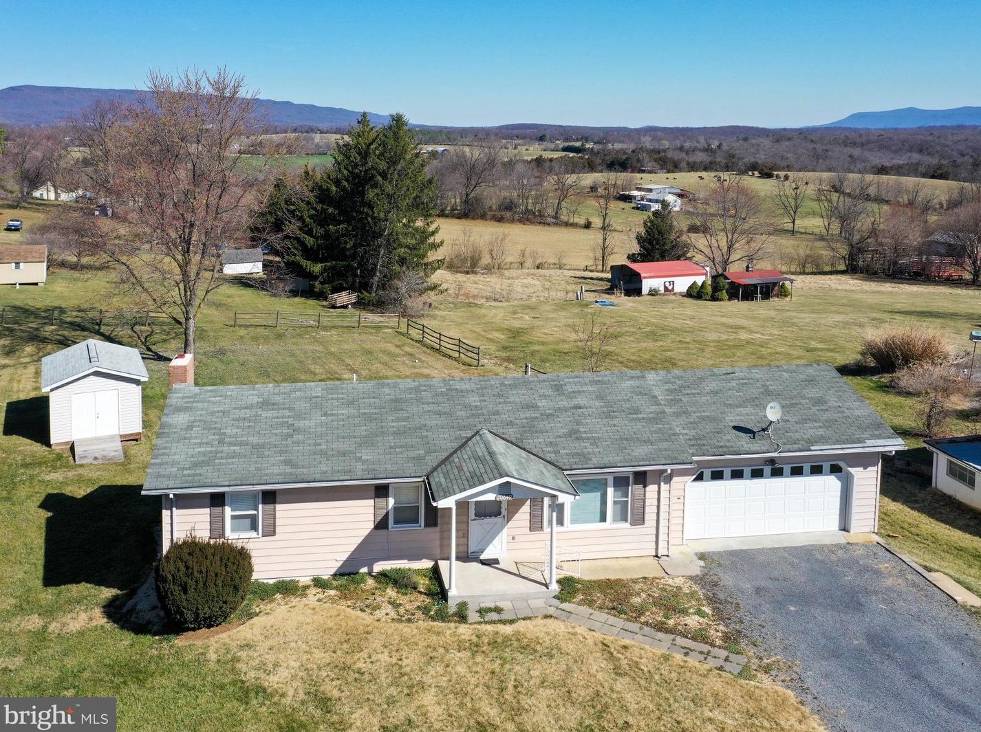 20649 Senedo Rd, Edinburg, VA 22824