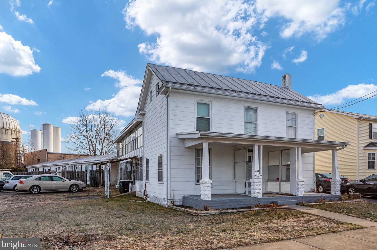 435 E Queen St, Strasburg, VA 22657