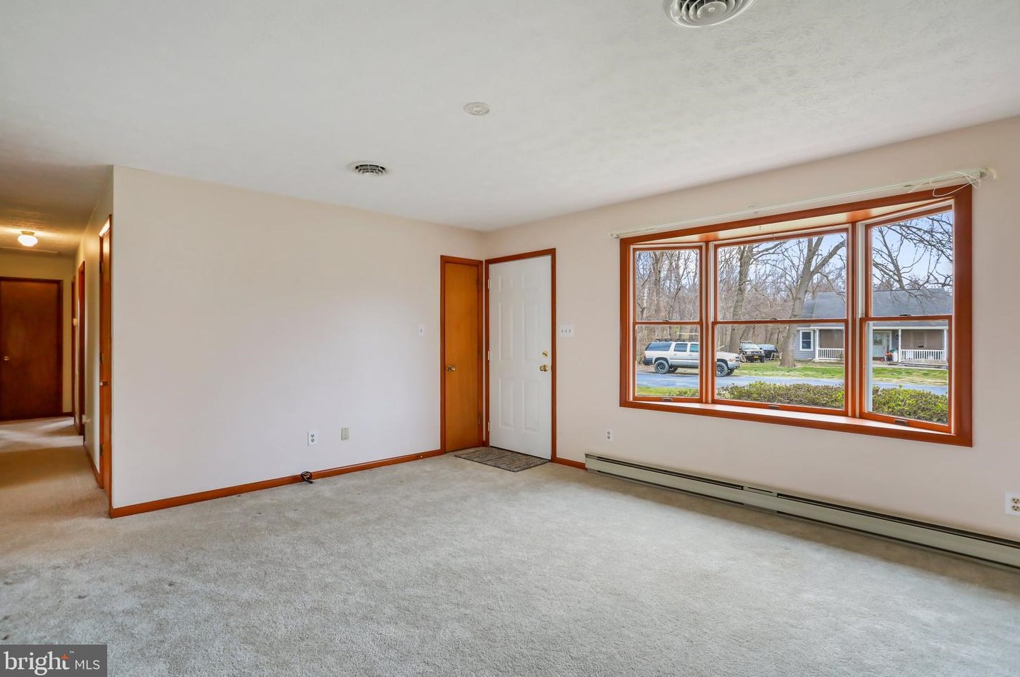 81 Molineau Rd, Edinburg, VA 22824