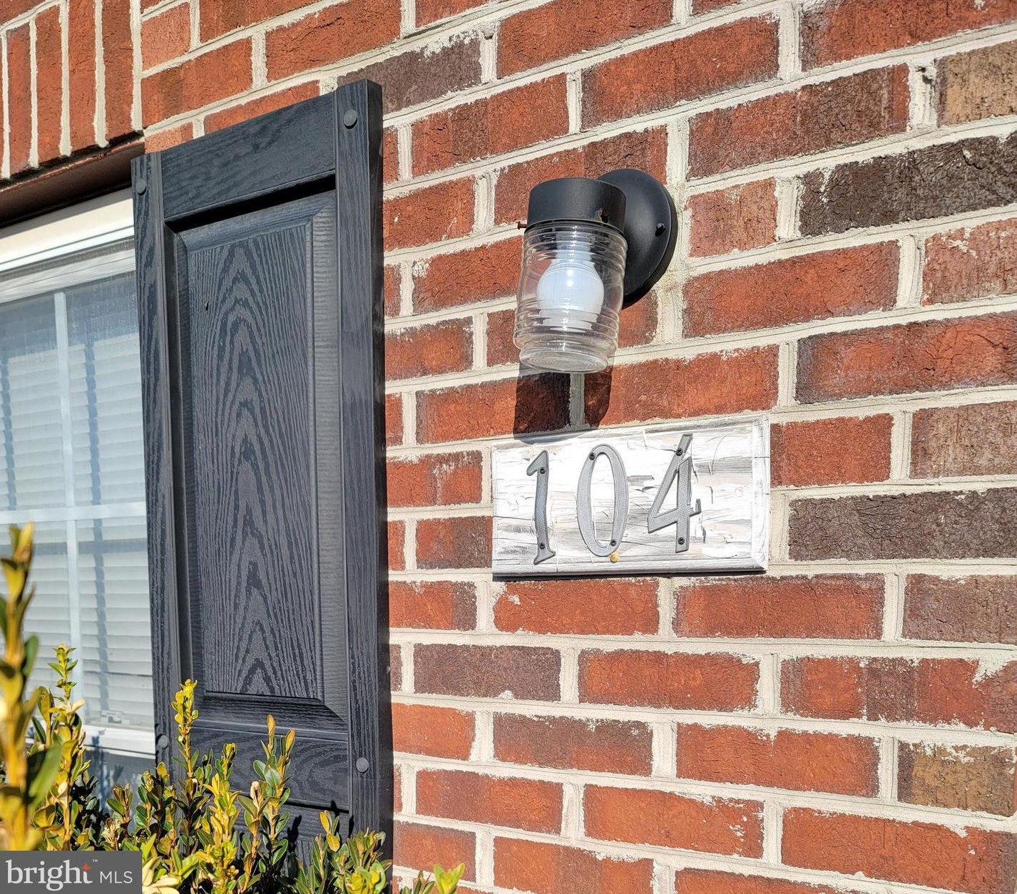 104 Kadies Ln, Edinburg, VA 22824