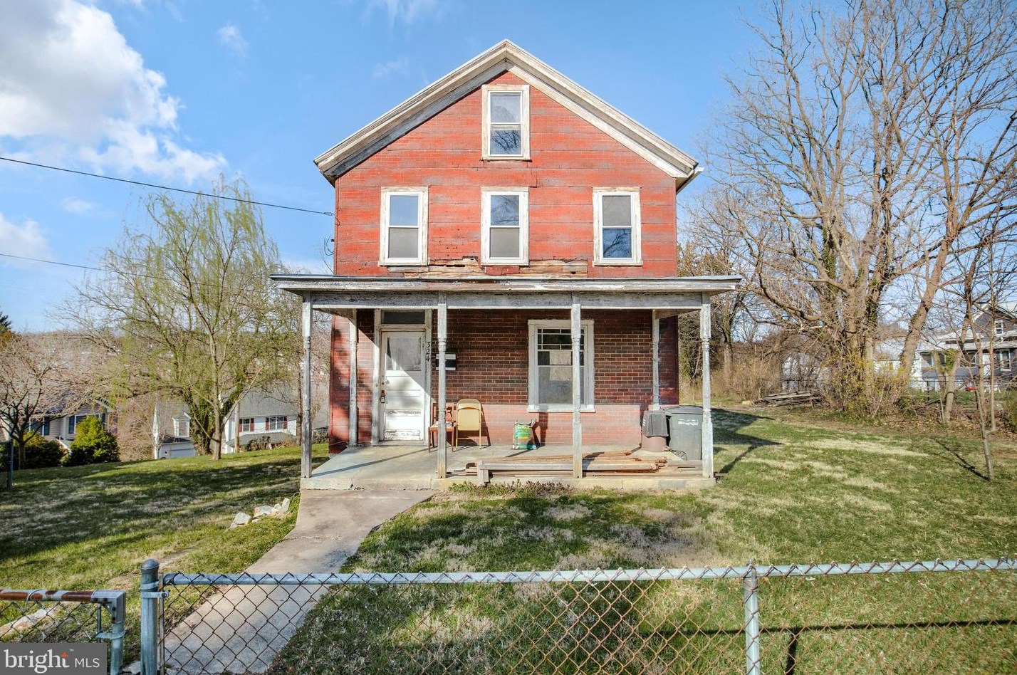 324 W Queen St, Strasburg, VA 22657