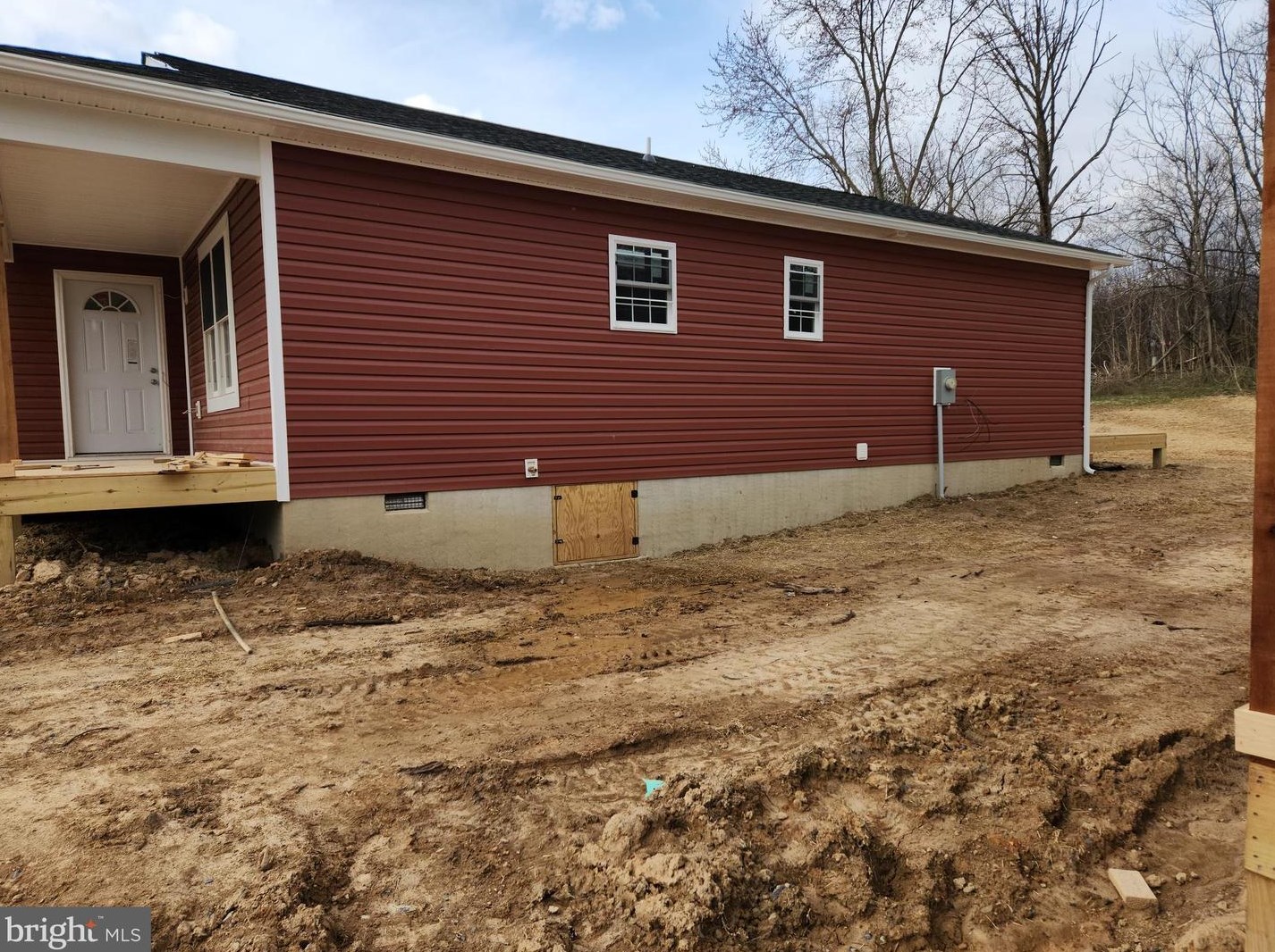 6131 Moore St, Mount Jackson, VA 22842-9709
