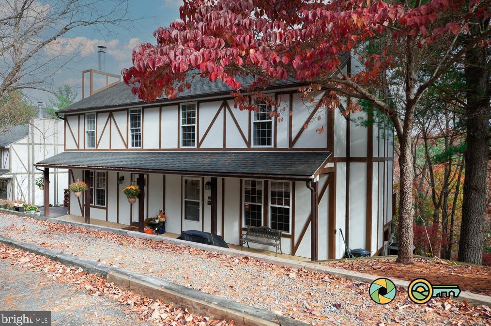493 King, Basye, VA 22810