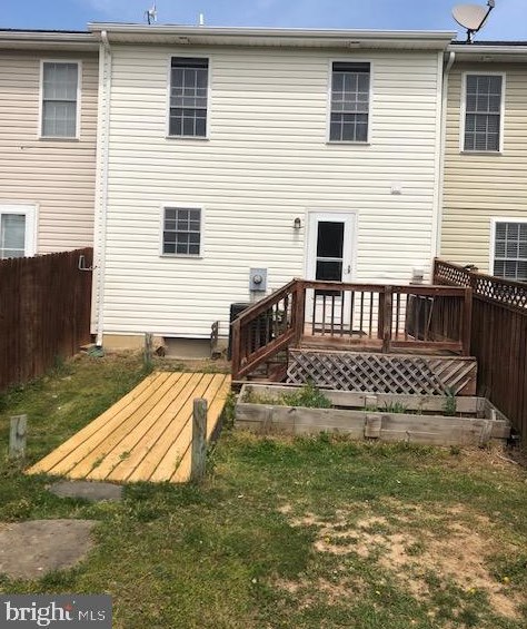 228 Kadies Ln, Edinburg, VA 22824