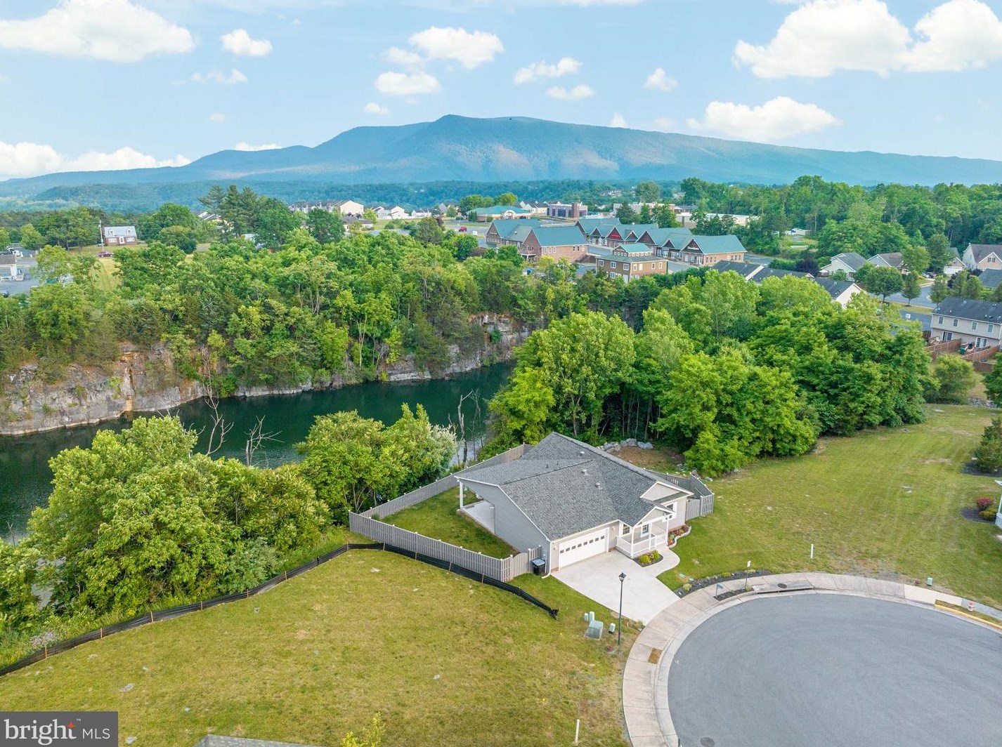 168 Settlers Way, Strasburg, VA 22657