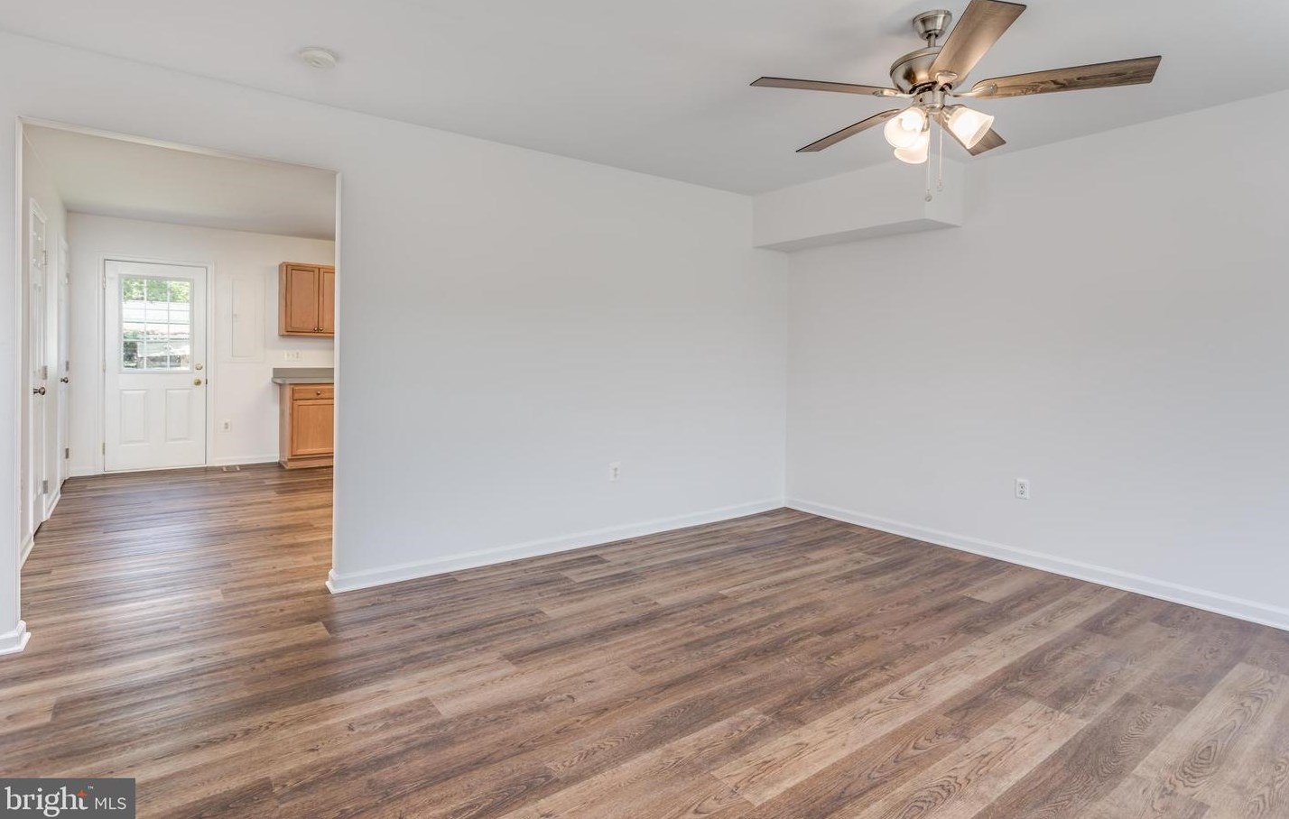 138 Kadies Ln, Edinburg, VA 22824