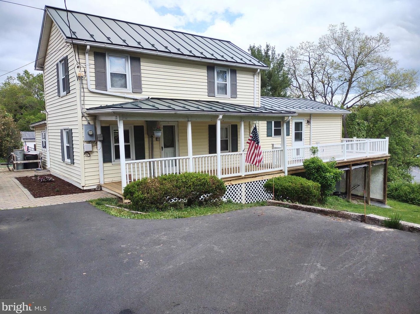 170 Benchoff Dr, Woodstock, VA 22664