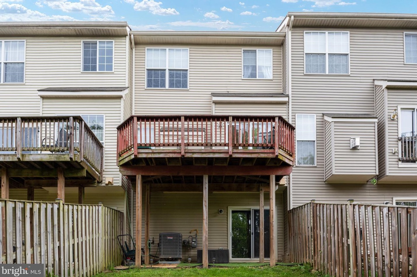 153 Oxbow Dr, Strasburg, VA 22657