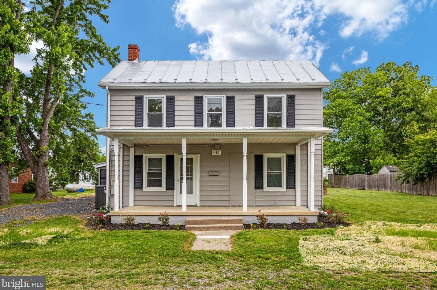 542 Ash St, Strasburg, VA 22657