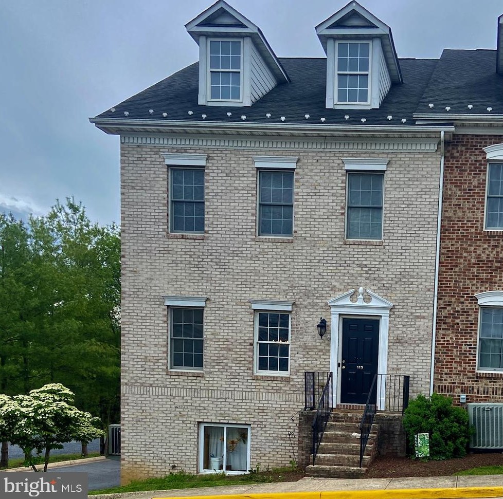113 S Church St, Woodstock, VA 22664
