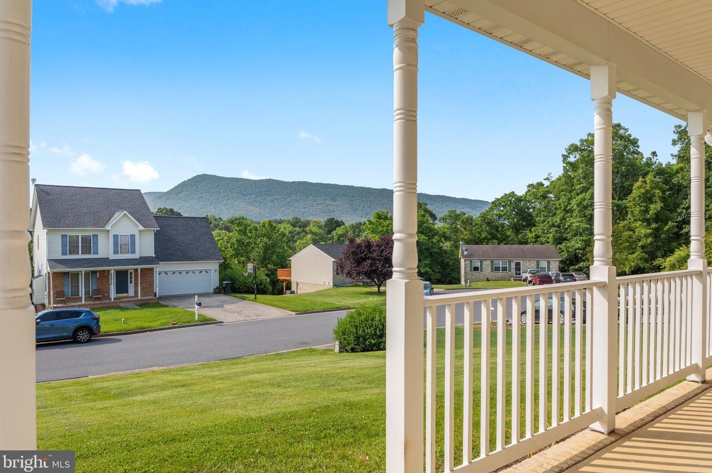931 Seldon Dr, Strasburg, VA 22657